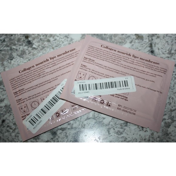 2 Pieces Collagen Lip Mask Gel Moisturizing Essence Anti-wrinkle Nourish NIP - Picture 2 of 3